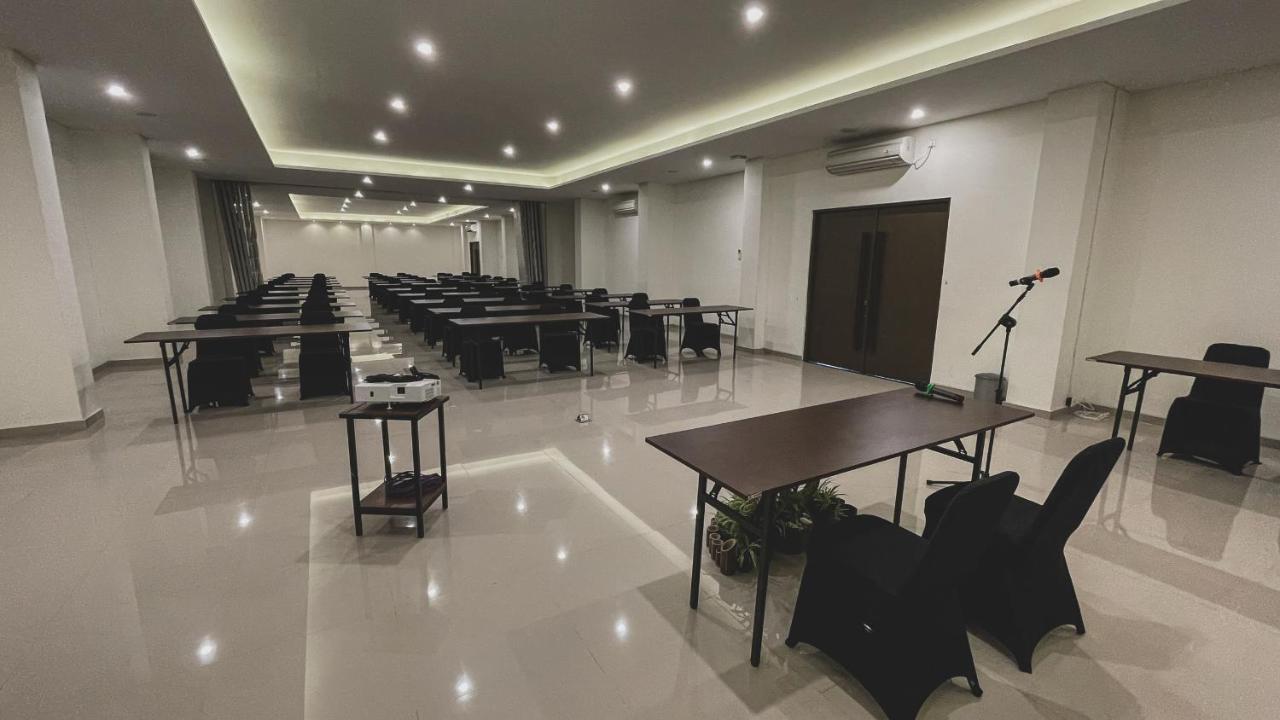 Maguwo Lpp Garden Hotel מראה חיצוני תמונה